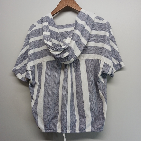 Roxy Hooded Top Women Size XS Blue White Stripes Short Sleeve Front Pocket - Picture 5 of 12